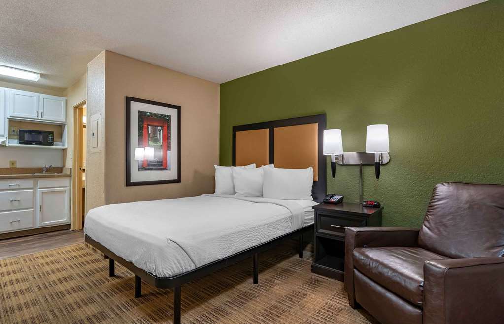 Extended Stay America Suites Lexington Nicholasville Road - photo 8