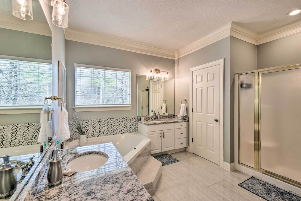 Inviting Kingwood Resort Condo in Clayton - photo 7
