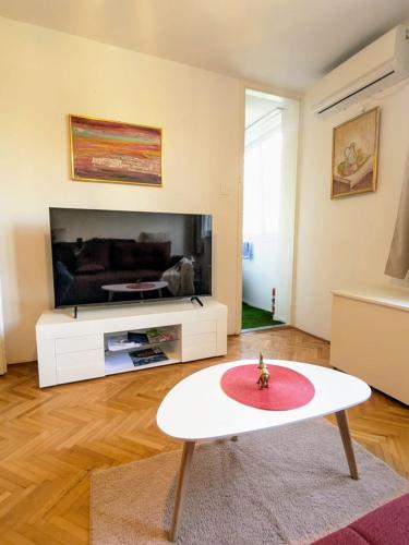 DeMass Apartment Cozy Free Parking and WiFi