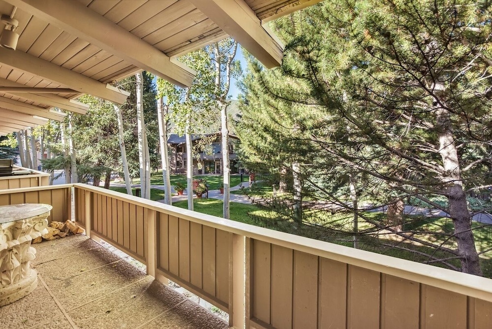 Deluxe 2 Bedroom Apartments at Resort with Outdoor Pool & Hot Tub - photo 37