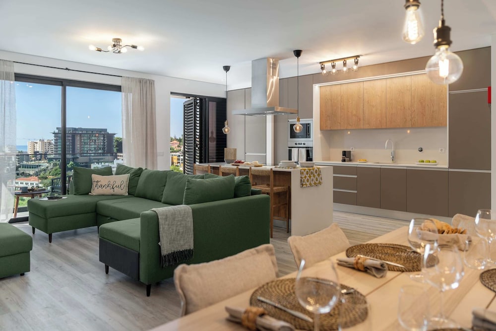 Uptown 13 apartment by An Island Apart — 4-Star Luxury Hotel in Funchal, Portugal
