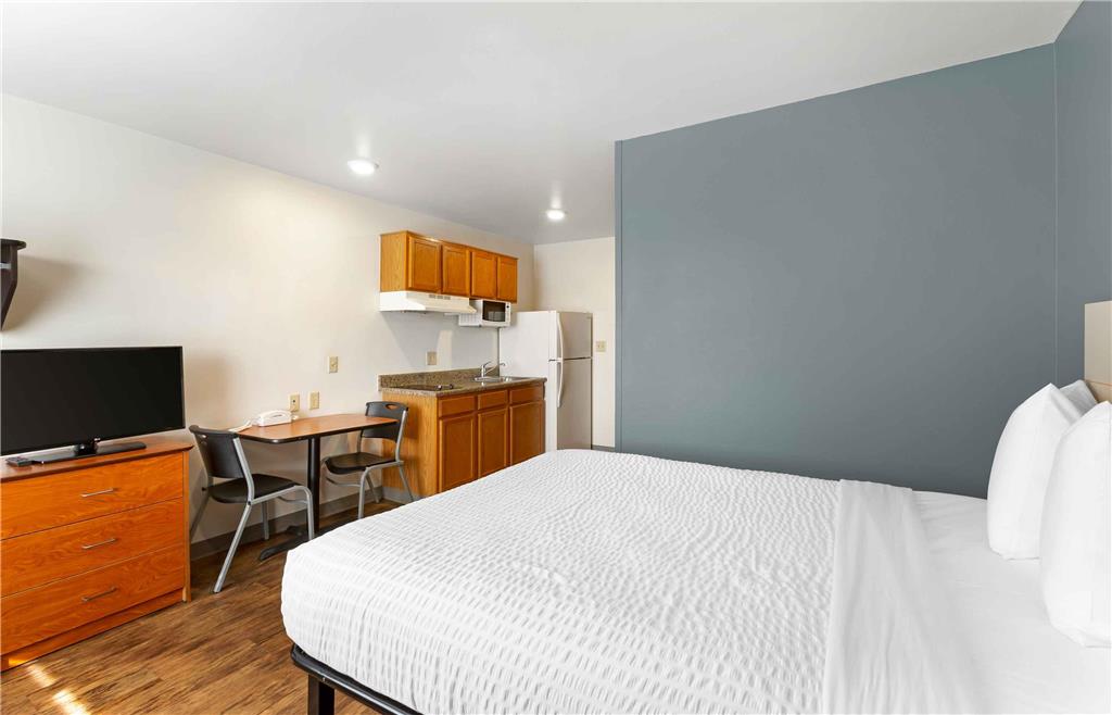 Extended Stay America Select Suites Phoenix North - photo 6