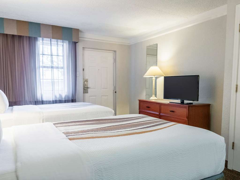 La Quinta Inn by Wyndham New Orleans West Bank Gretna - photo 15