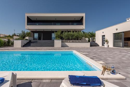 Villa Ruby Rose ZadarVillas — 4-Star Luxury Hotel in Razanac, Croatia