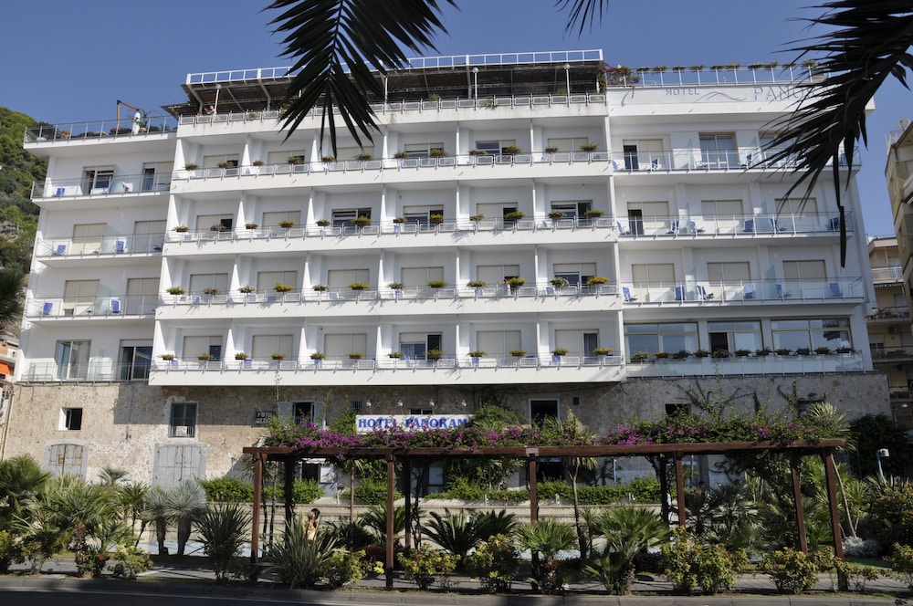 Panorama - carbon neutral hotel in Maiori