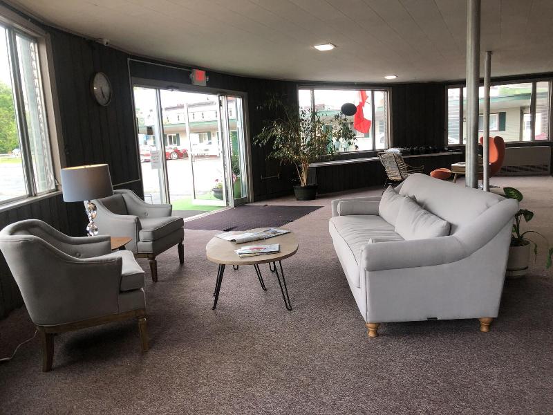 The Lancaster Motel - photo 11