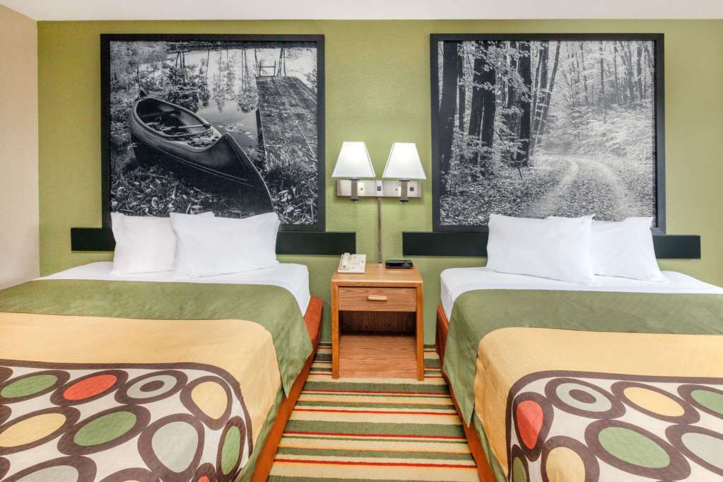 Super 8 by Wyndham Grayling - photo 6