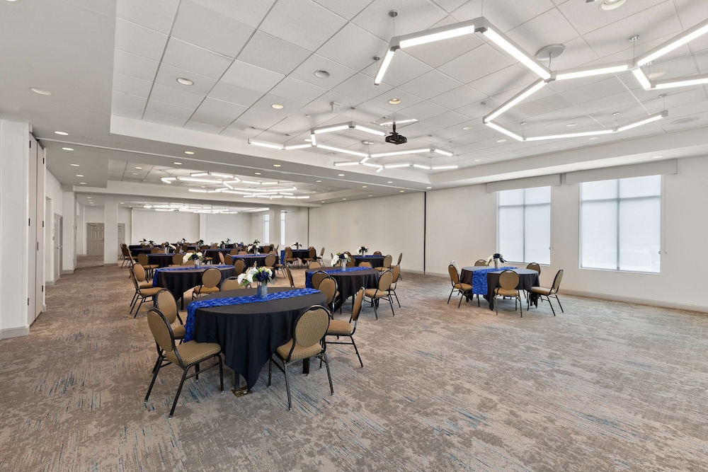 Hilton Garden Inn Atlanta East Stonecrest - photo 50