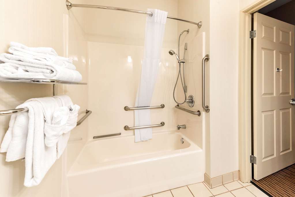 Quality Inn & Suites University Fort Collins - photo 10