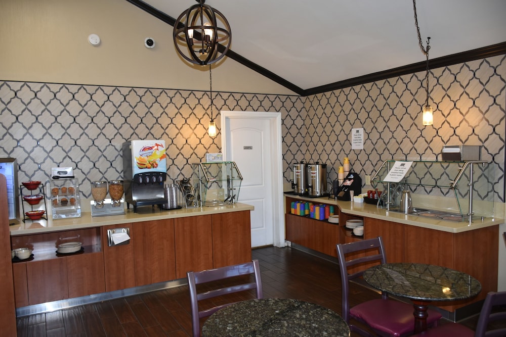 Dynasty Suites Redlands - photo 33