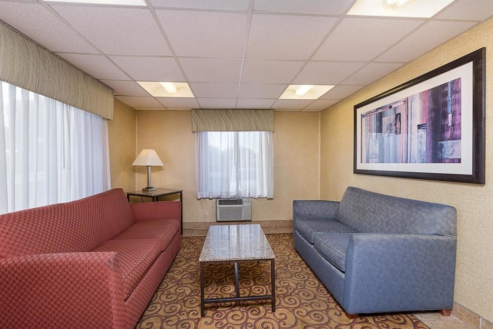 Motel 6 Moline - photo 18