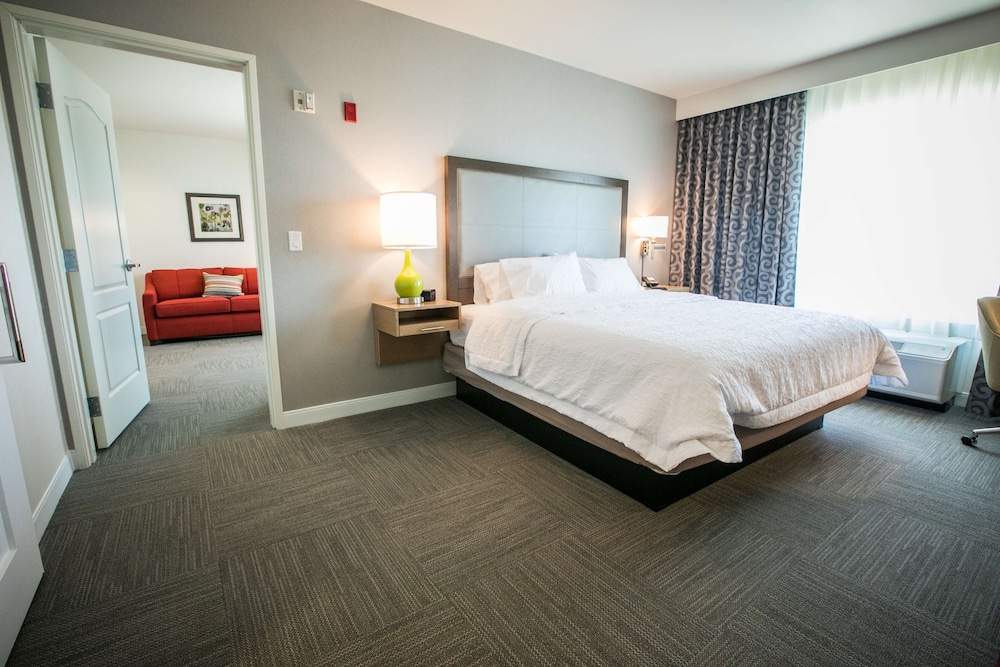 Hampton Inn & Suites Tempe Phoenix Airport AZ - photo 20