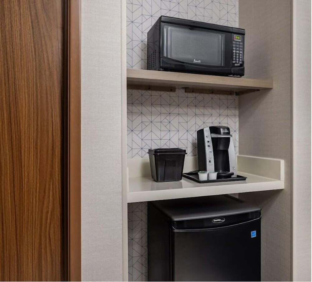 Holiday Inn Express & Suites Vadnais Heights by IHG - photo 33