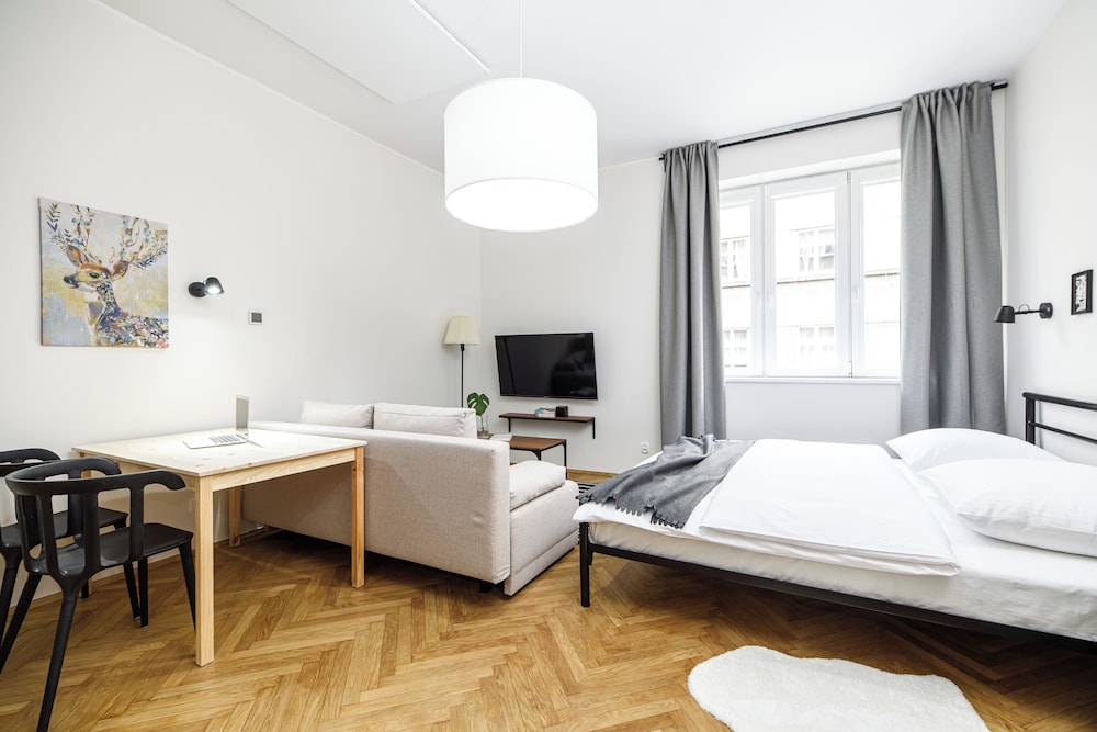 Native Apartments Zuławskiego 8 — 4-Star Luxury Hotel in Krakow, Poland