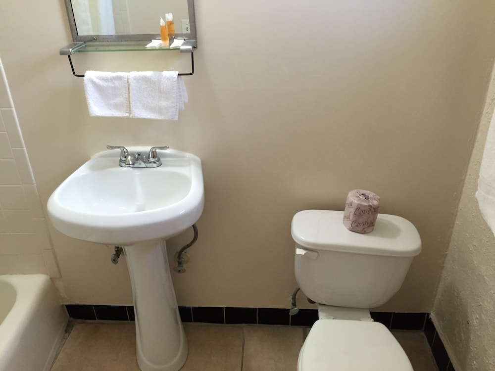 Withlacoochee Motel - photo 10