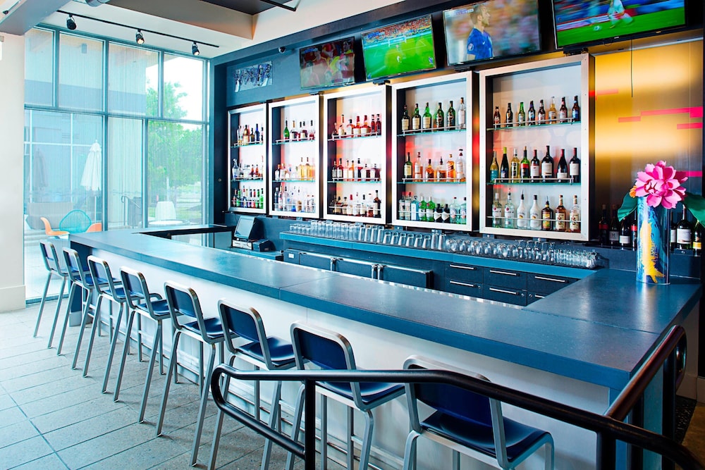 Aloft Philadelphia Airport - photo 18