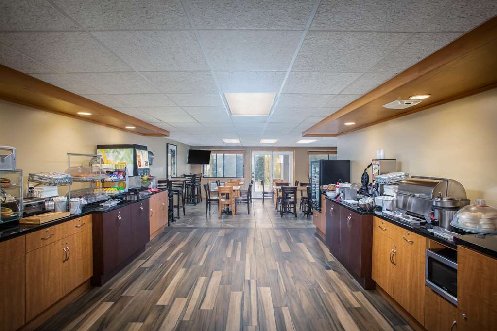 AmericInn by Wyndham Baudette - photo 65