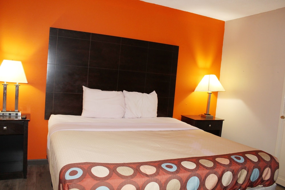 Huntington Inn - photo 5