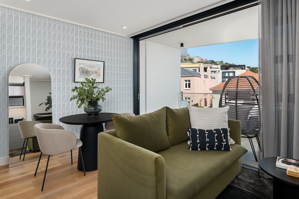7 on Bantry 301 — 4-Star Luxury Hotel in Cape Town, South Africa