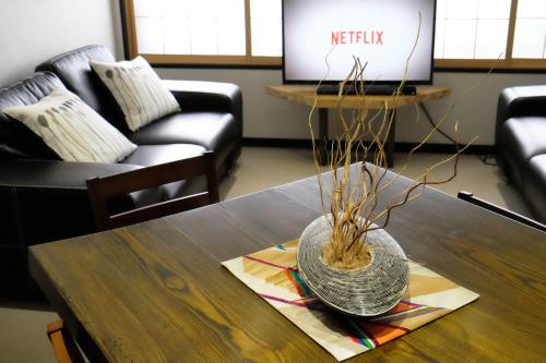 Ski in Ski out Iwatake Apartments — 4-Star Luxury Hotel in Hakuba, Japan