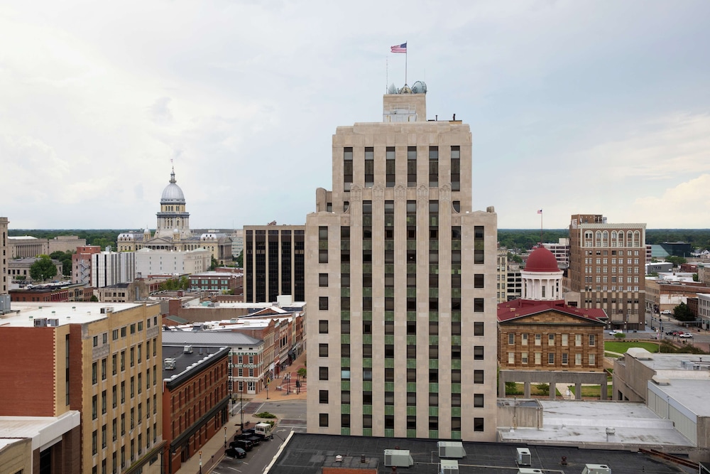 President Abraham Lincoln Springfield DoubleTree by Hilton - photo 34