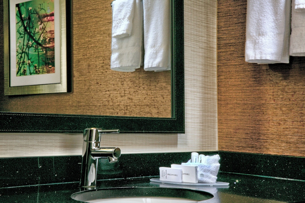 Fairfield Inn & Suites by Marriott Dover - photo 18