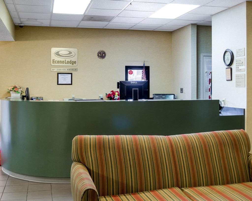 Econo Lodge Yazoo City - photo 7