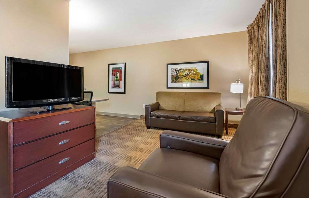 Extended Stay America Suites Orlando Southpark Commodity Cir - photo 23