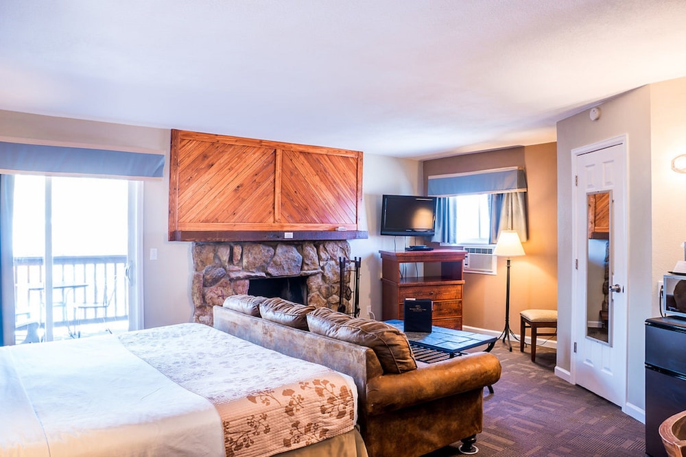 Murphy's River Lodge - photo 6