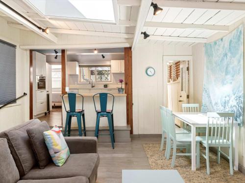 Cottage at the Point For 4 — 4-Star Luxury Hotel in Santa Cruz, United States