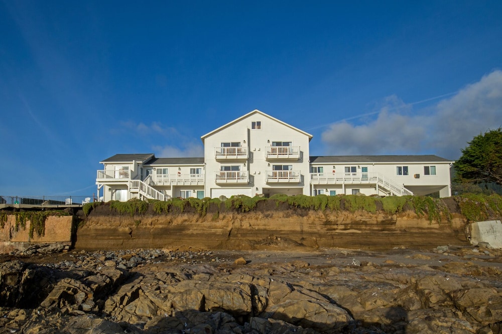 Black Sands Inn - photo 78