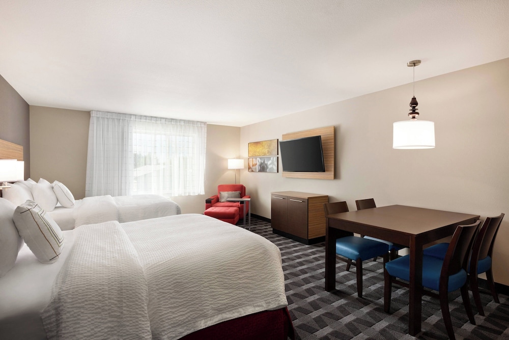 TownePlace Suites by Marriott Cedar Rapids Marion - photo 6