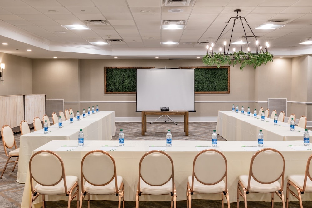 Holiday Inn Manahawkin Long Beach Island by IHG - photo 92