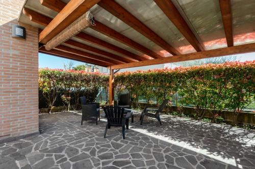 Sweety Kalimera House with Private Parking&Garden — 4-Star Luxury Hotel in Abano Terme, Italy