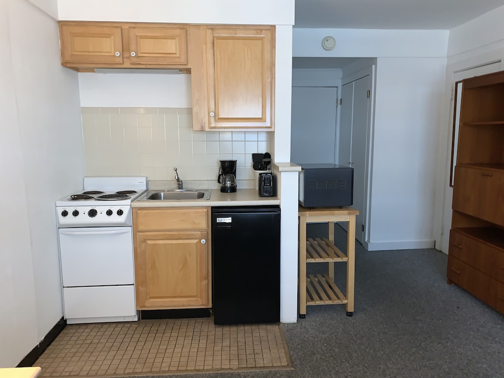 Vineyard Harbor Motel Private Beach - photo 122
