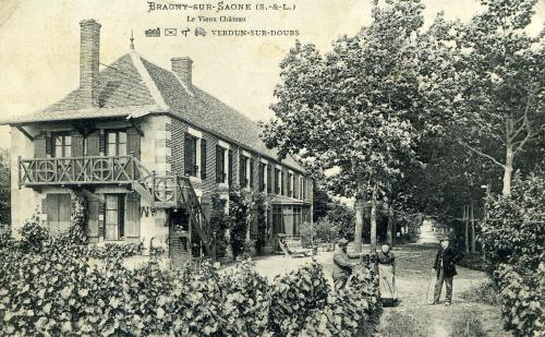 LEvidence - carbon neutral hotel in Unknown City