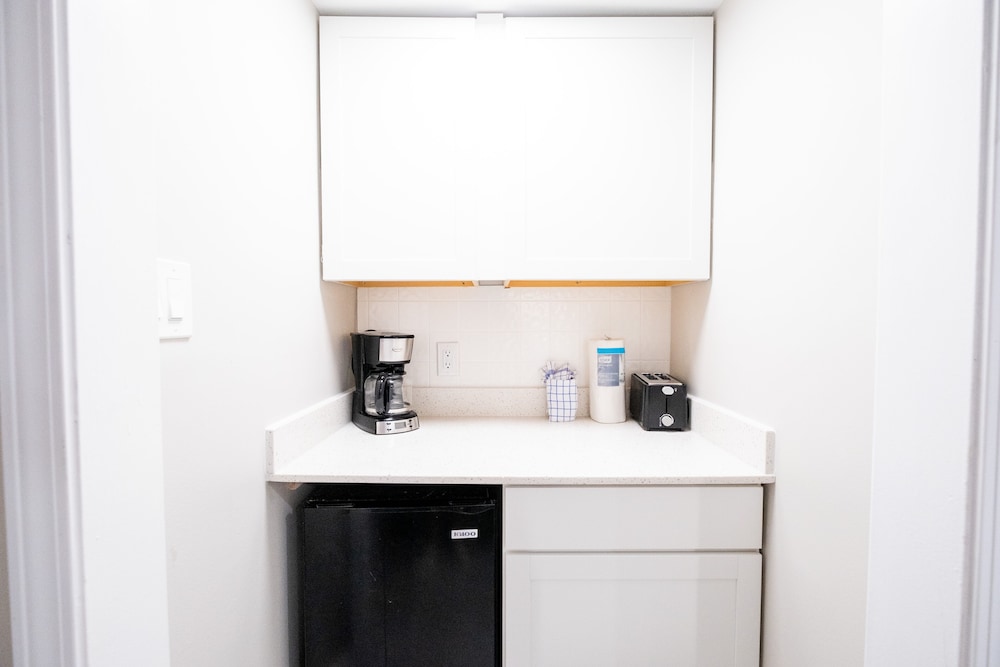 300 Tenth - photo 22