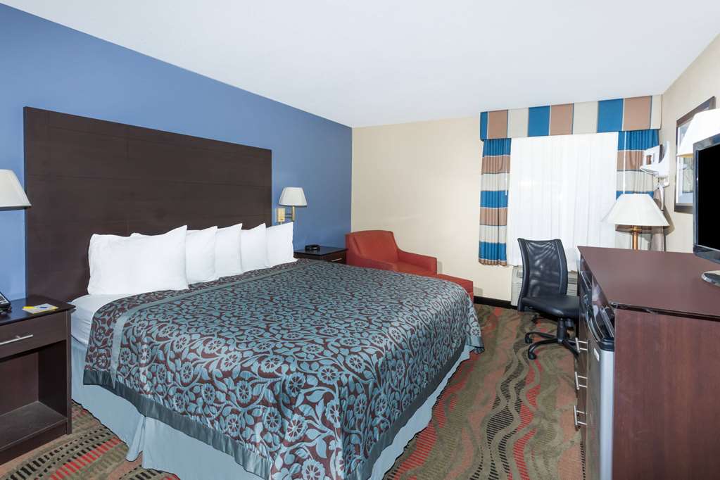 Days Inn by Wyndham Springfield - photo 6