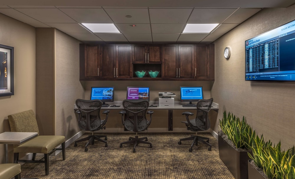 Hilton Garden Inn Reagan National Airport - photo 50