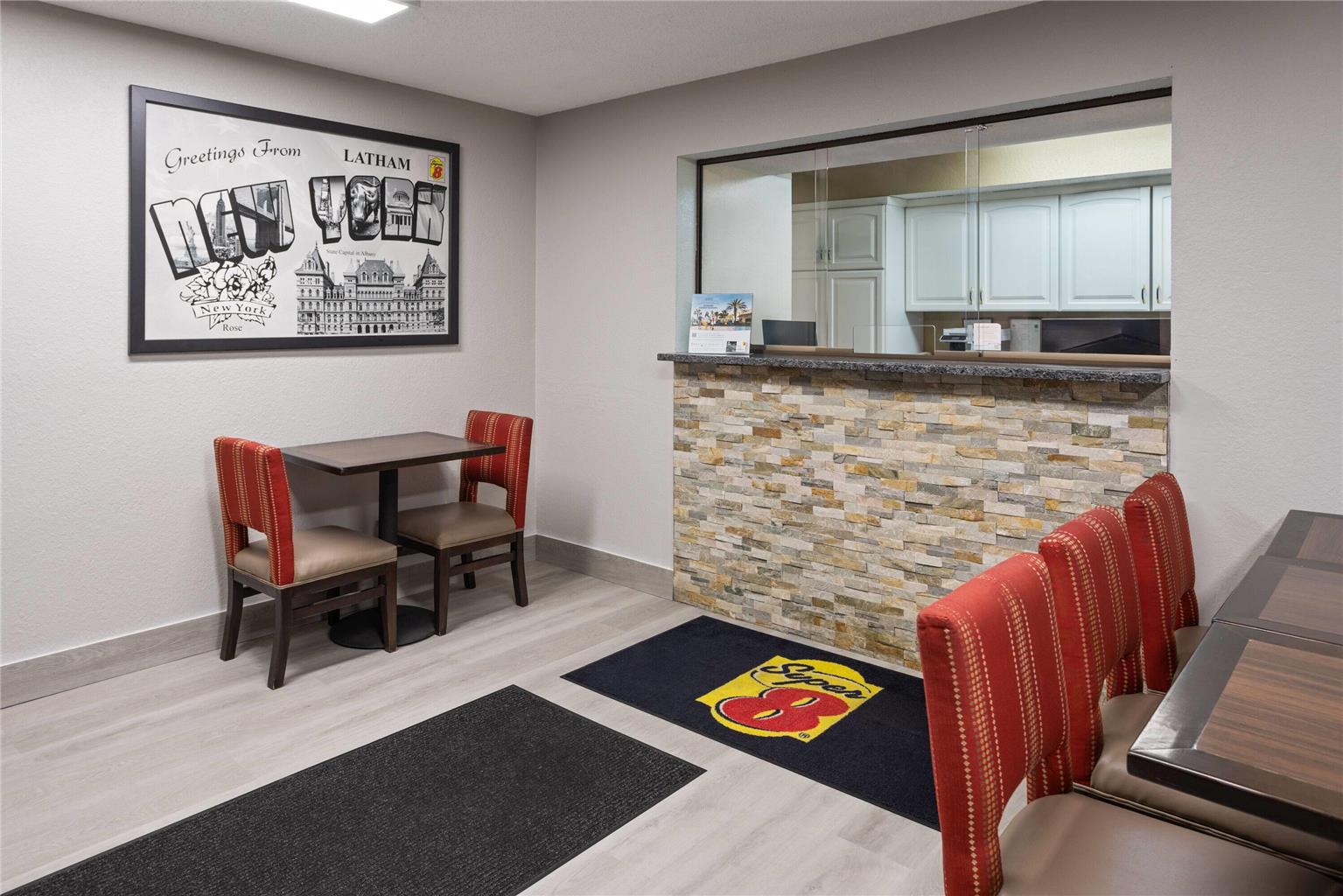 Super 8 by Wyndham Latham Albany Airport - photo 4