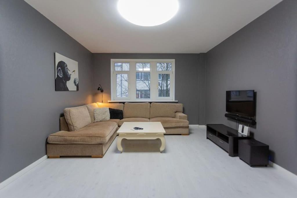 Top Secure Spacious Apartment