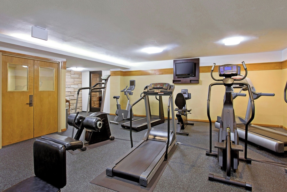 Four Points by Sheraton Ventura Harbor Resort - photo 17