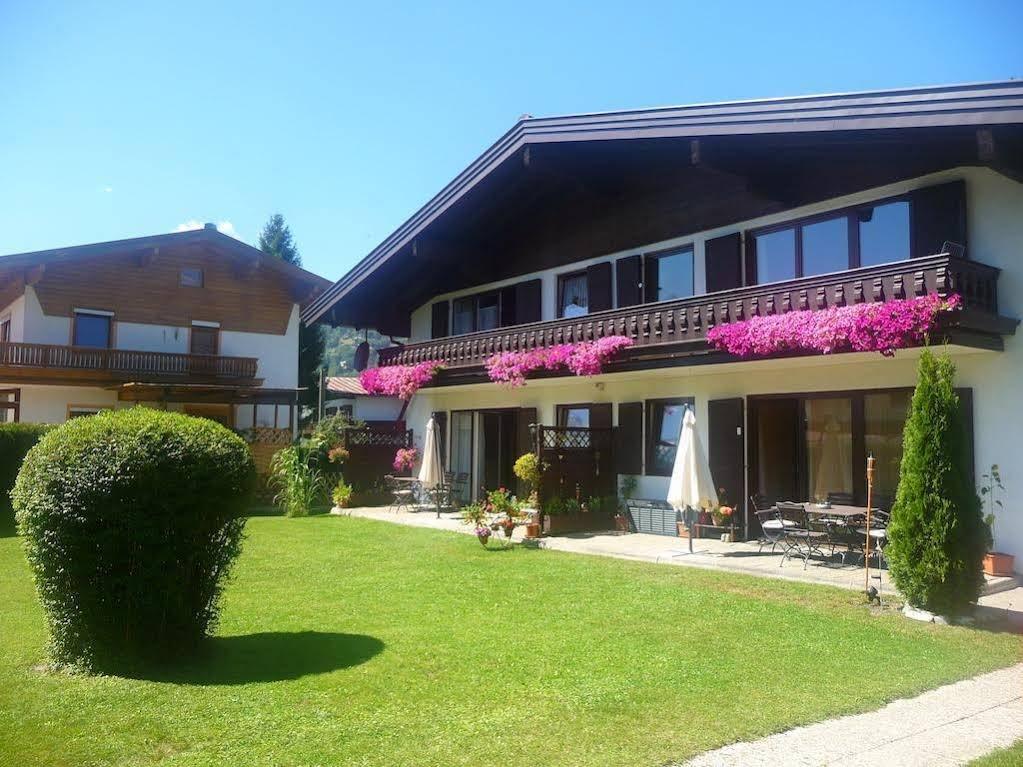 Apartment Alpenfantasie — 4-Star Luxury Hotel in Zell Am See, Austria