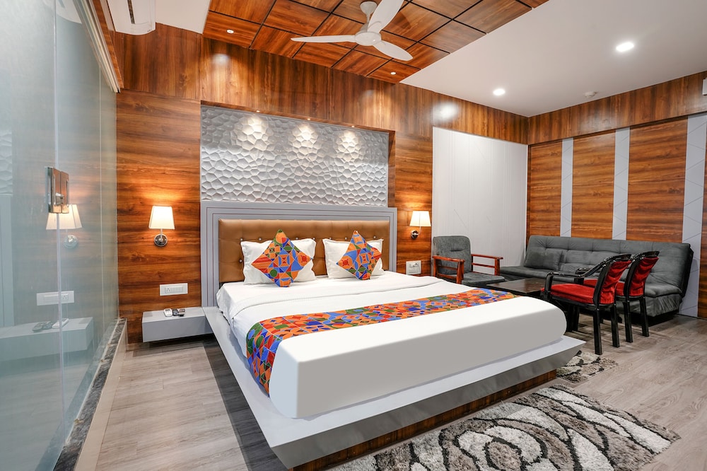 Fabhotel The Valentine in Surat, India