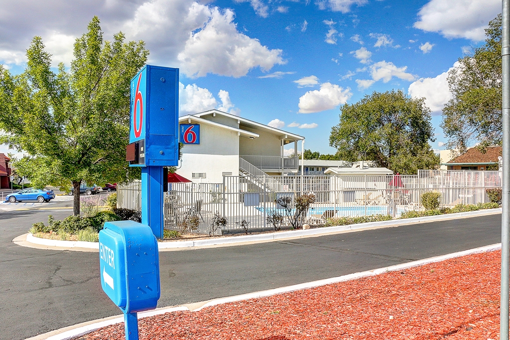 Motel 6 Santa Fe - photo 4