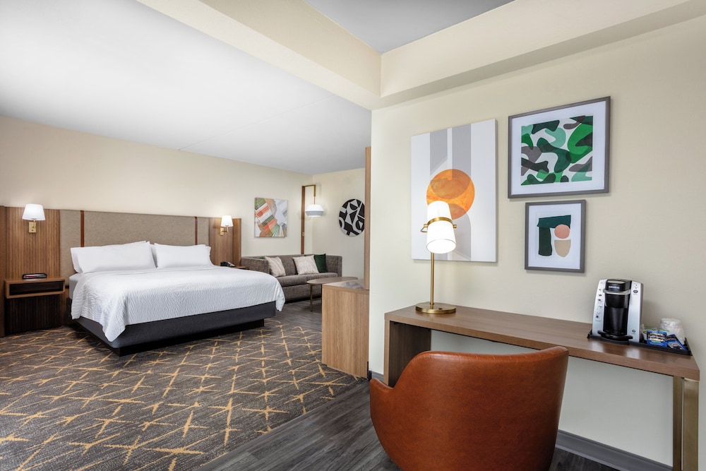 Holiday Inn Hotel & Suites Springfield I 44 by IHG - photo 8