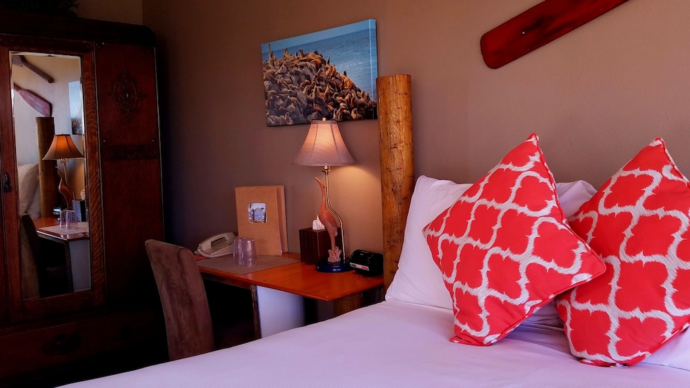 Captain's Inn at Moss Landing - photo 23