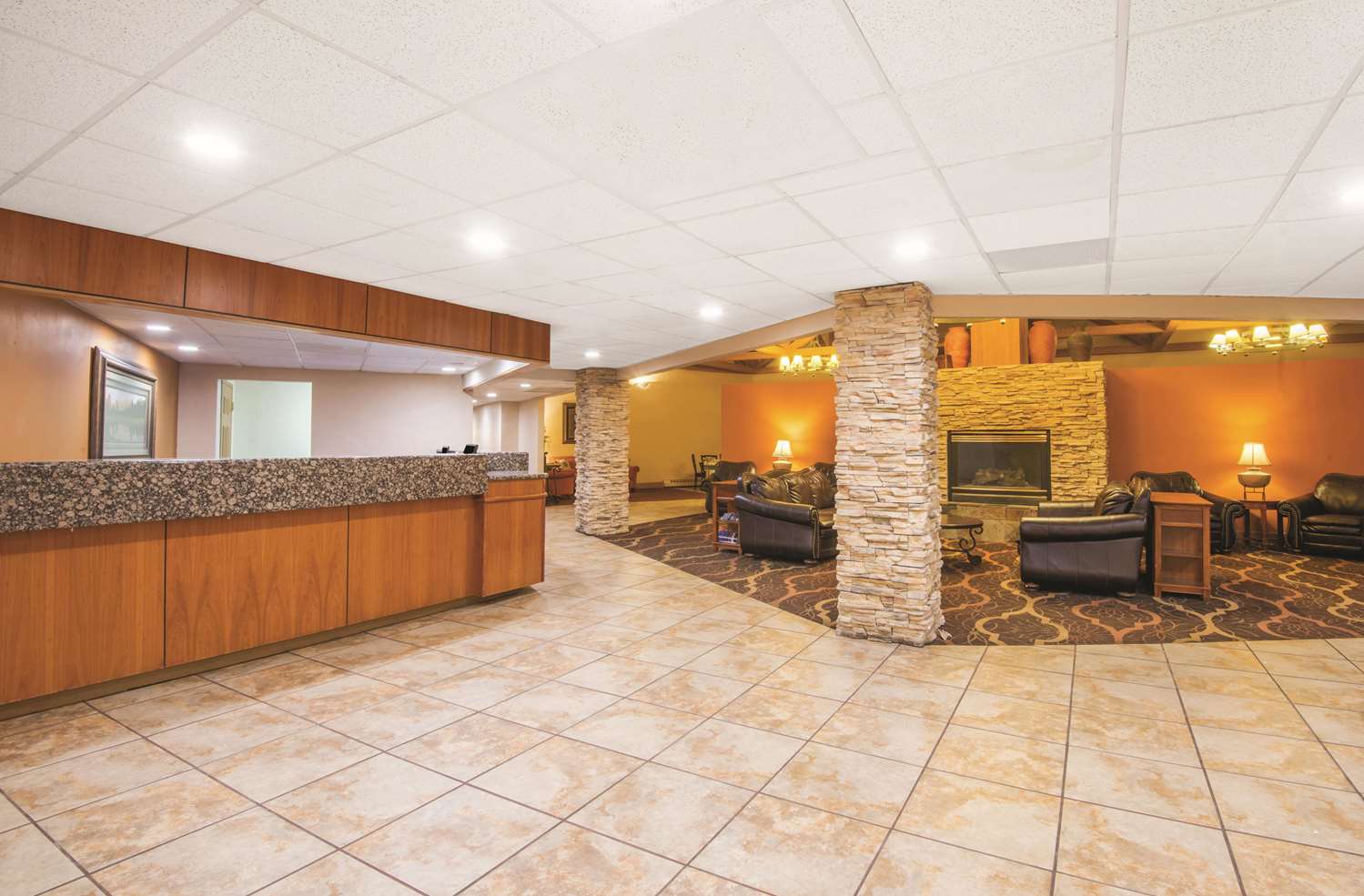 La Quinta Inn & Suites by Wyndham Silverthorne Summit Co - photo 22
