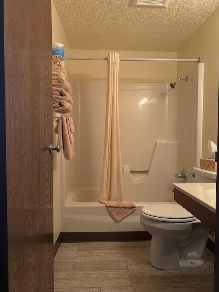 Mobridge Kountry Inn - photo 14