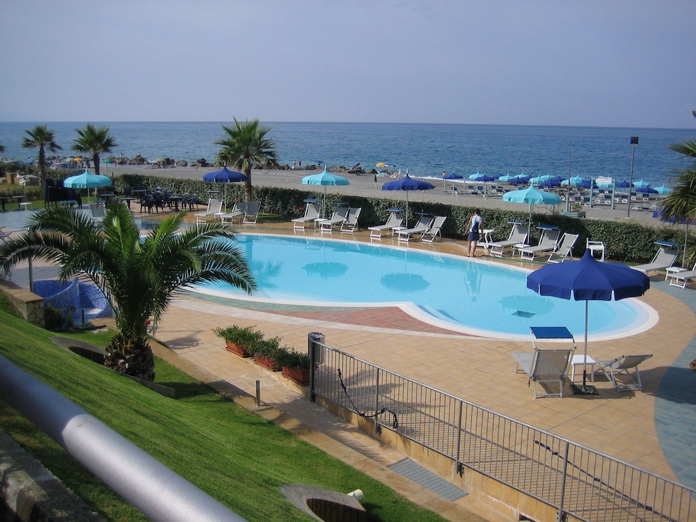 Meridian Hotel — hotel in Guardia Piemontese